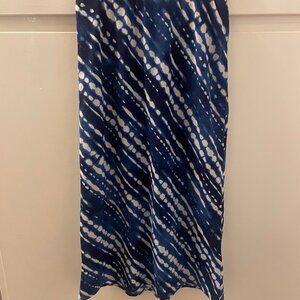 Flowy midi-skirt